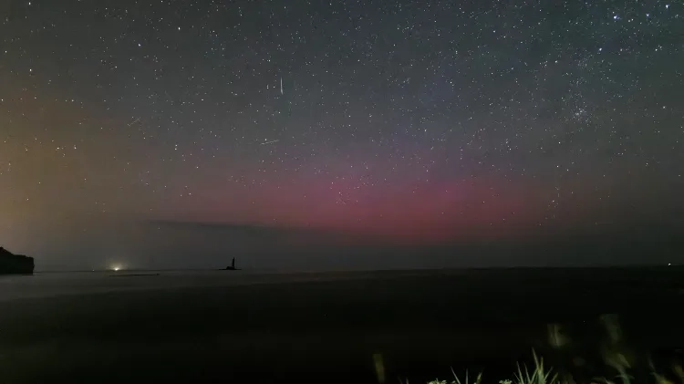 中等磁暴催生高空红极光,卫星安全暗藏隐患