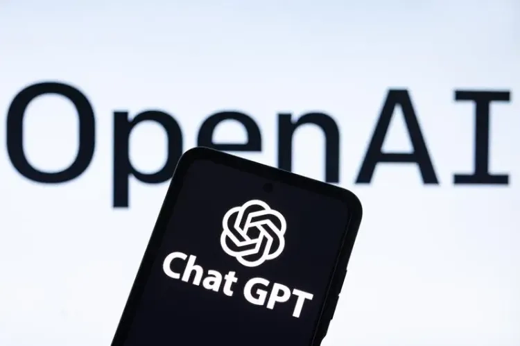 OpenAI的AI不是被黑,而是自己把53张用户照片挂上了网