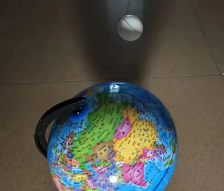 地球也有阴晴圆缺:你在中秋看满月,月球上却是一片漆黑