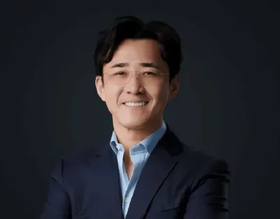 比特币公司分拆三年,AI算力合同超波音年营收